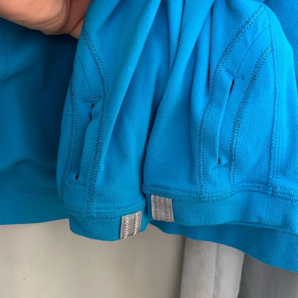 3 for $25! LULULEMON Star Runner Long Sleeve Angel Blue Size 8 - Picture 6 of 6